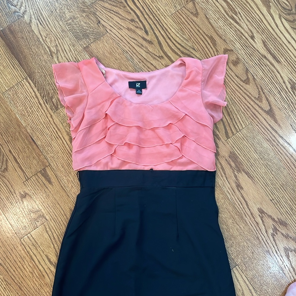 Women’s Dress. Size 3. Excellent Condition. iZ Byer Brand. - Picture 6 of 10